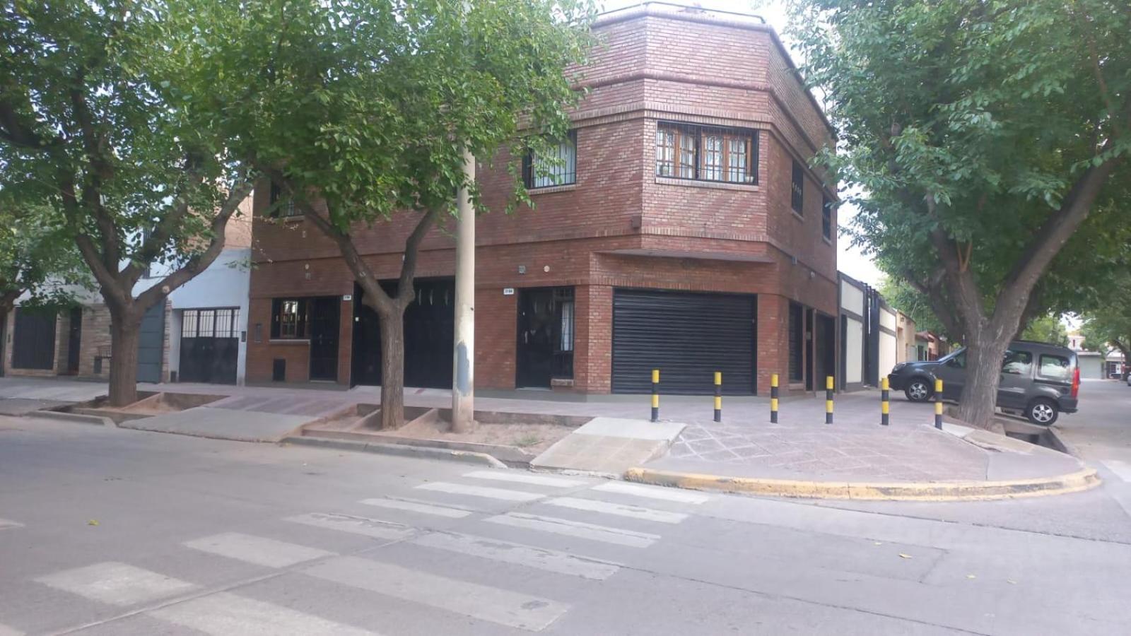 Apartamentos Willy - En Zona Residencial Con Estacionamiento Mendoza Bagian luar foto