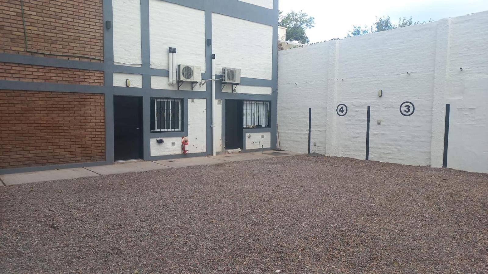 Apartamentos Willy - En Zona Residencial Con Estacionamiento Mendoza Bagian luar foto